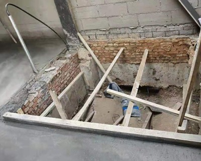 山西加裝電梯、土建改造中