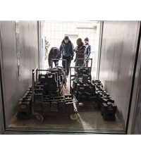 載荷試驗(yàn)使用砝碼累計(jì)重量30余噸驗(yàn)收現(xiàn)場(chǎng)